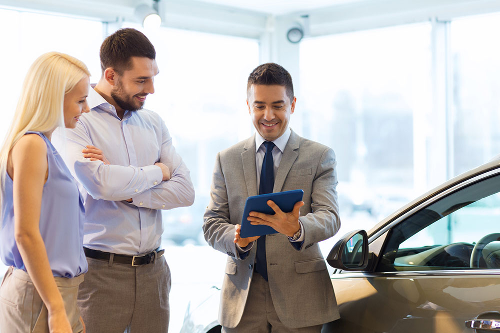 Finance vs. Car Lease: The Pros and Cons