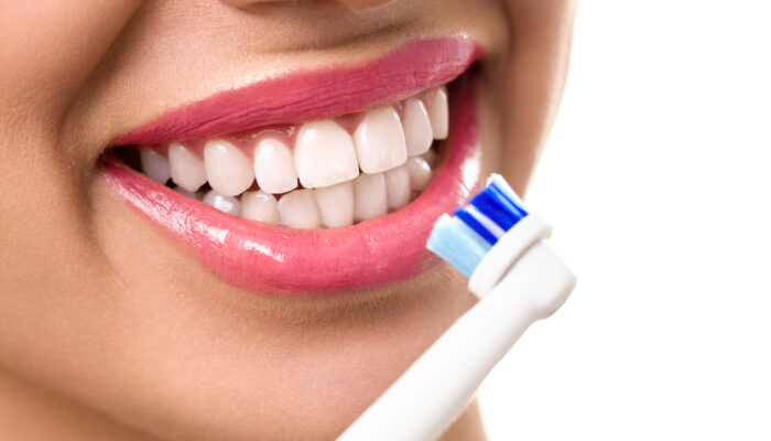 At Home vs. Clinical Methods for Teeth Whitening