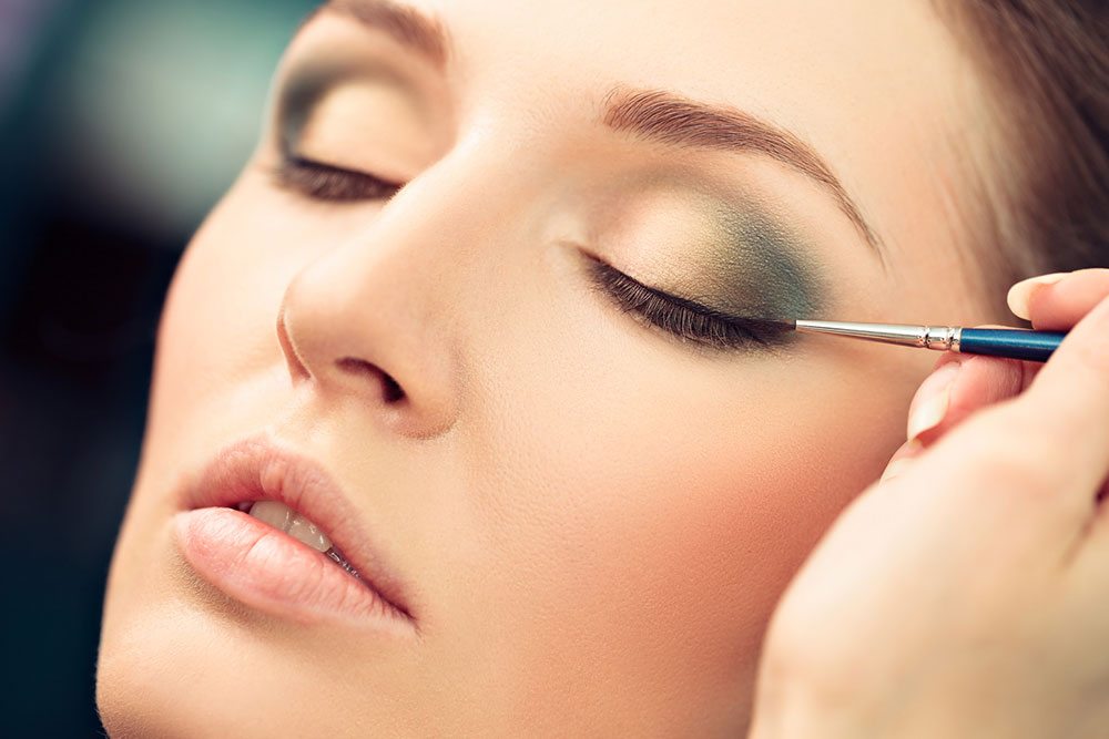 Top 5 Eyeliner Mistakes to Avoid